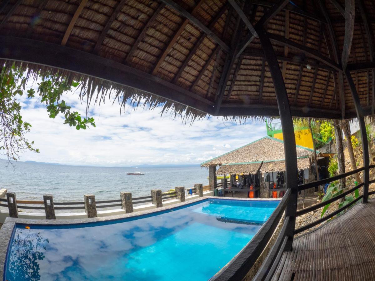 Blue Ribbon Dive Resort Мабини Екстериор снимка