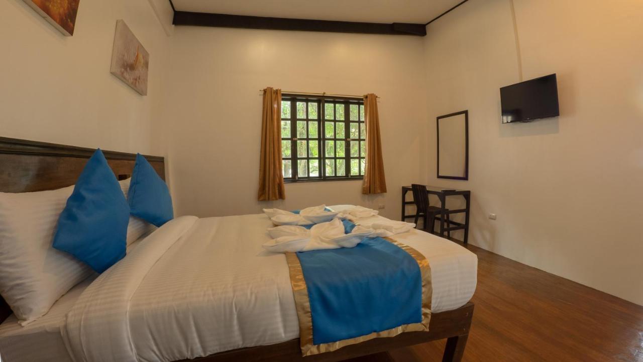 Blue Ribbon Dive Resort Мабини Екстериор снимка