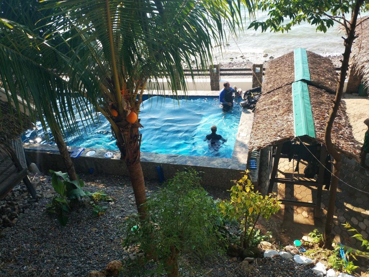Blue Ribbon Dive Resort Мабини Екстериор снимка