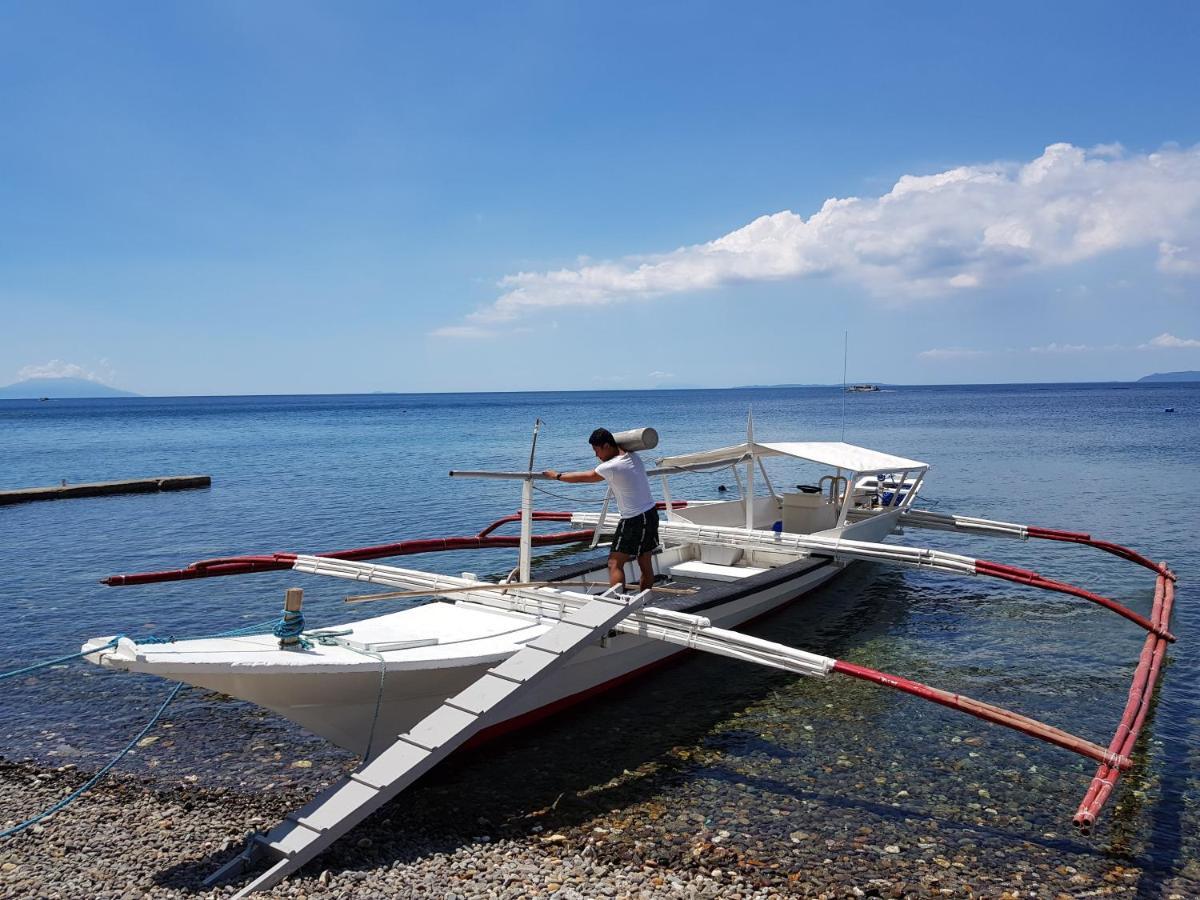 Blue Ribbon Dive Resort Мабини Екстериор снимка